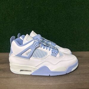 Jordan 4 Women’s ‘Forget Me Not’ Size 11
